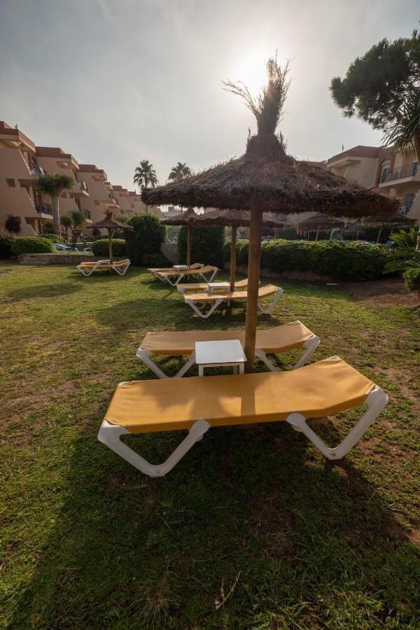 Aparthotel Las Dunas Chiclana de la Frontera Exterior photo