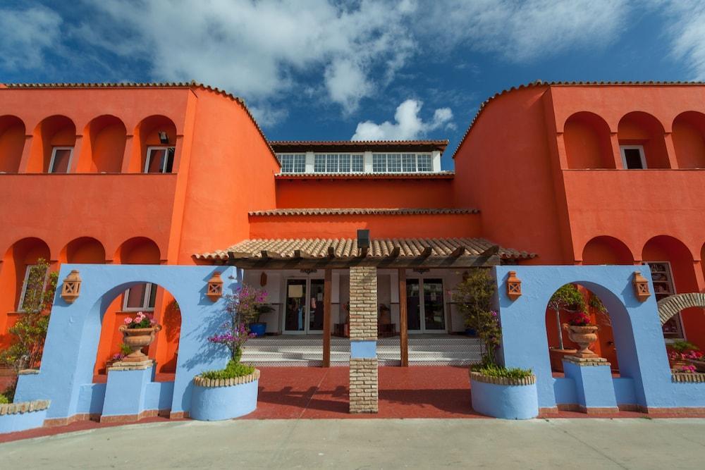 Aparthotel Las Dunas Chiclana de la Frontera Exterior photo