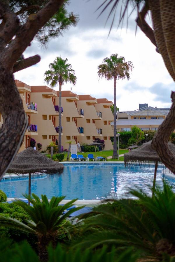 Aparthotel Las Dunas Chiclana de la Frontera Exterior photo
