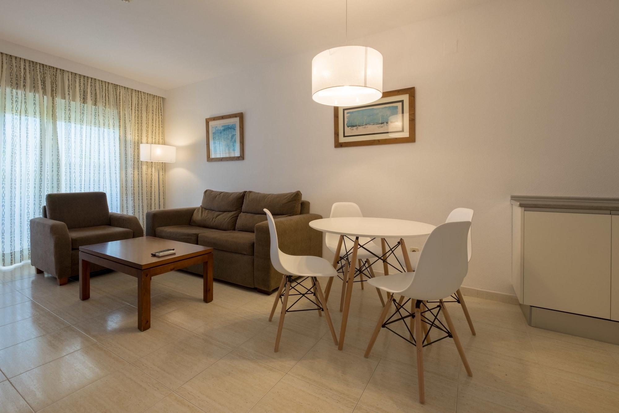 Aparthotel Las Dunas Chiclana de la Frontera Exterior photo