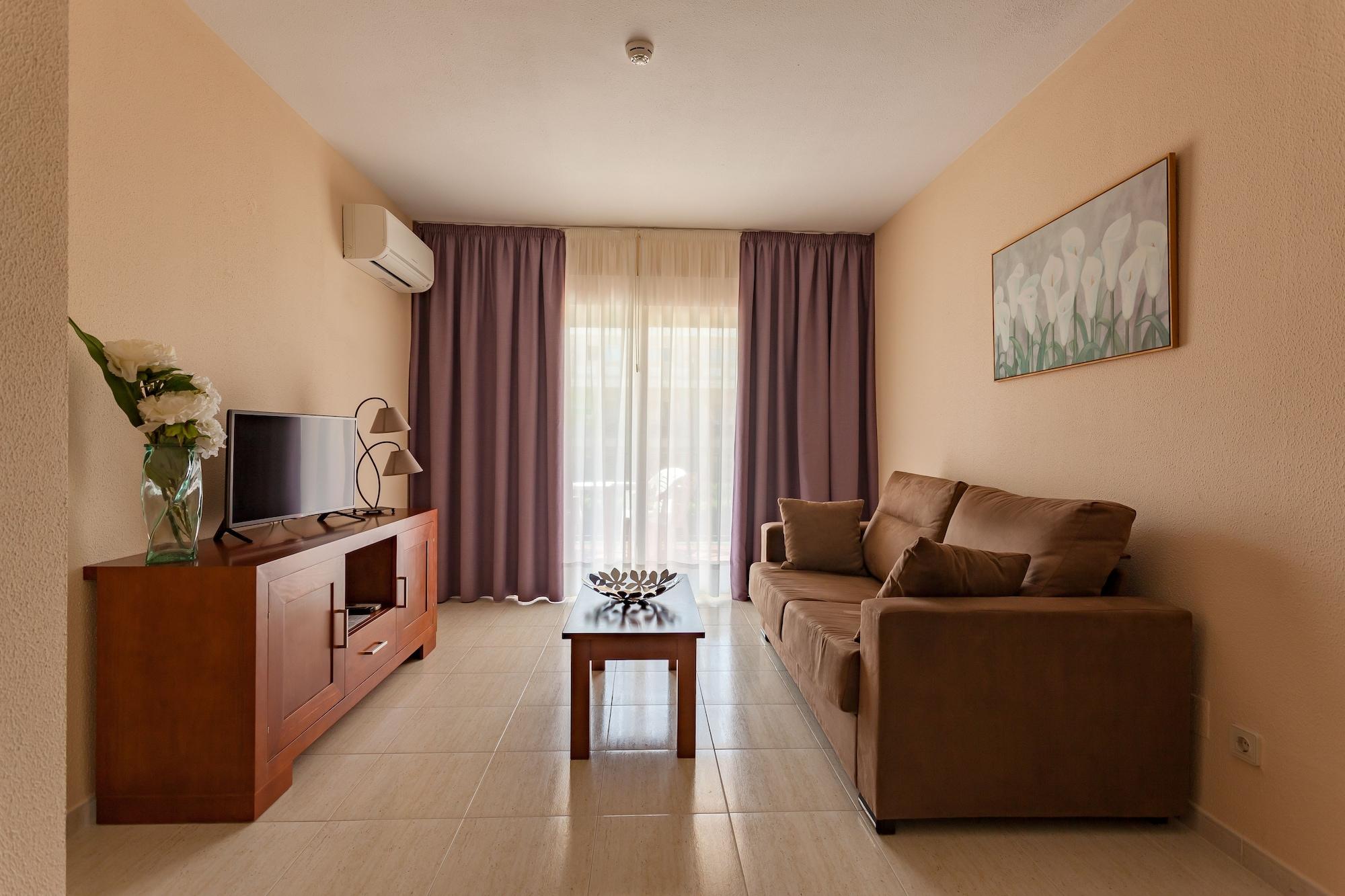 Aparthotel Las Dunas Chiclana de la Frontera Exterior photo
