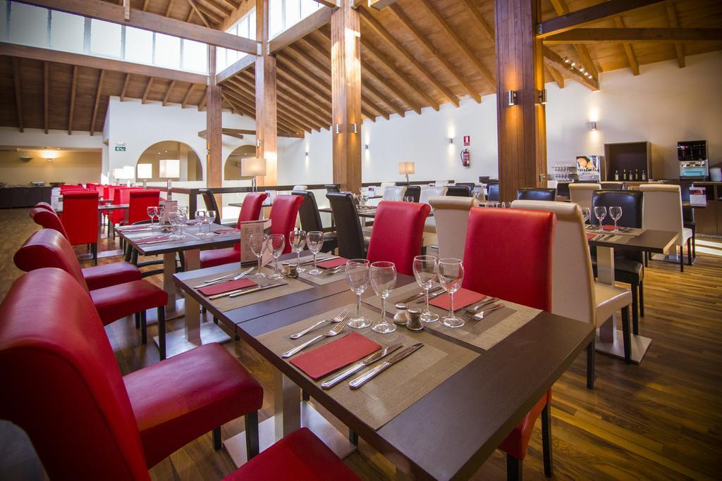 Aparthotel Las Dunas Chiclana de la Frontera Exterior photo