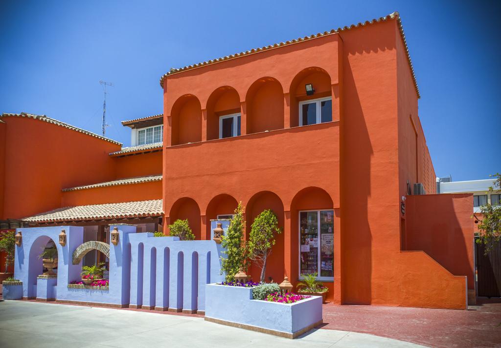 Aparthotel Las Dunas Chiclana de la Frontera Exterior photo