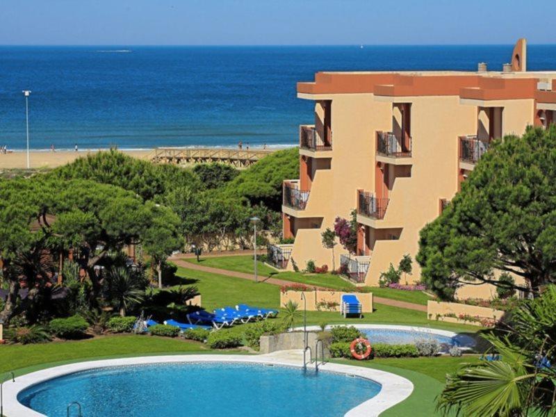 Aparthotel Las Dunas Chiclana de la Frontera Exterior photo