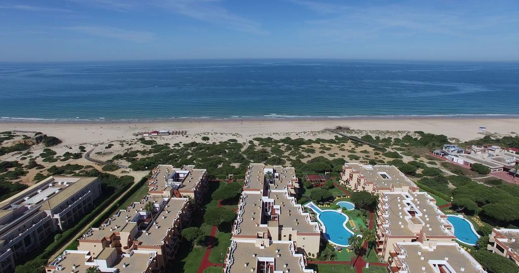 Aparthotel Las Dunas Chiclana de la Frontera Exterior photo